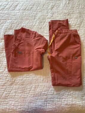 Figs Women's Scrub Set in Rust with Yellow Drawstring